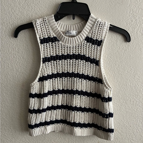 Hollister Knitted Navy and White Striped Vest XS - Picture 4 of 12